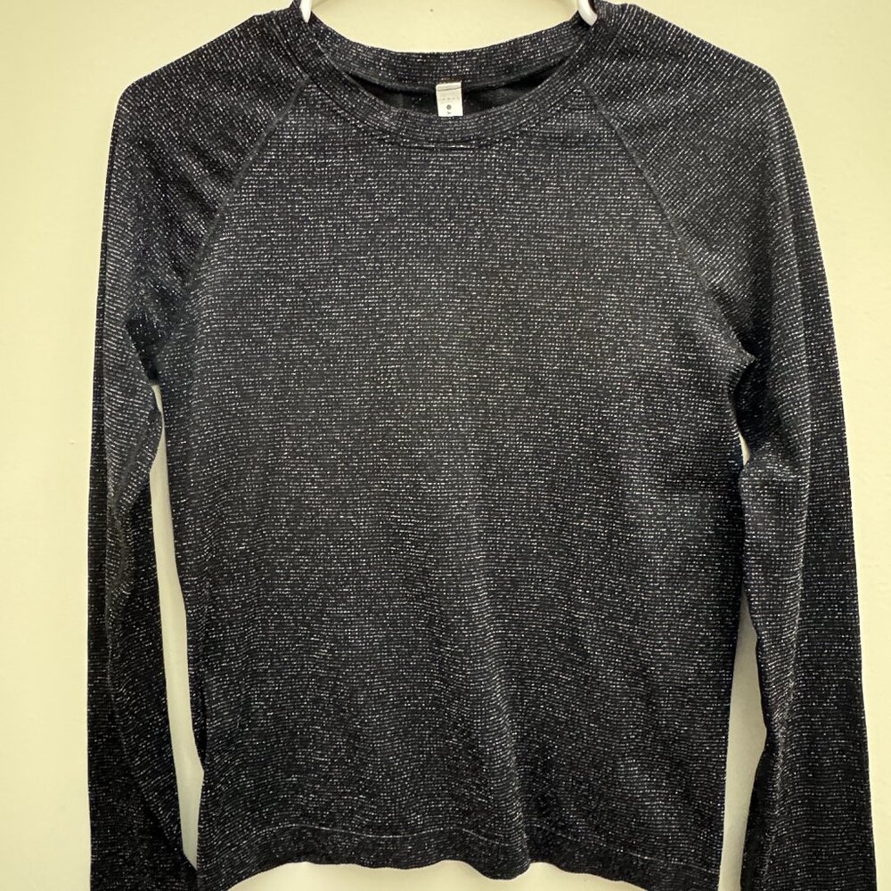 Athleta Long Sleeve Athletic Top - Metallic Thread - Size Small
